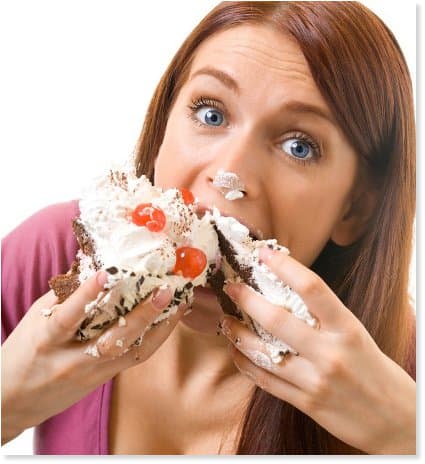 Emotional Eating, comfort food e sovrappeso: come la mente influenza il peso corporeo