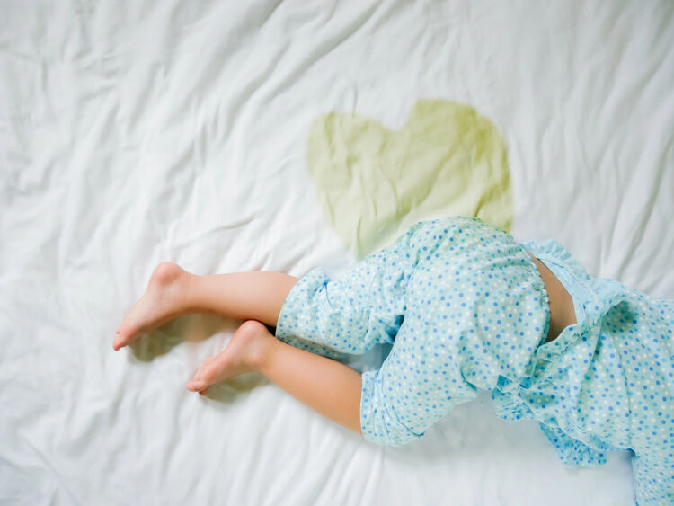 Enuresi notturna: oltre la pipì a letto